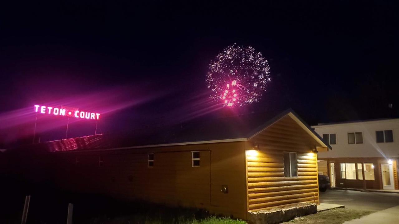 Teton Court Motel ไพน์เดล ภายนอก รูปภาพ